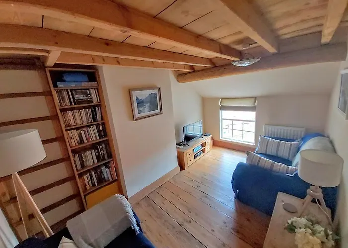 Dunsley Cottage